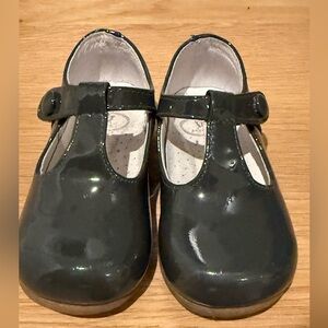 T- strap marry Jane , grey patent , size 21 , French made